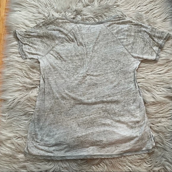 American Eagle T-Shirt - Picture 4 of 4